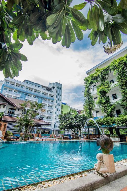 Sutus Court 4 Pattaya Exterior foto