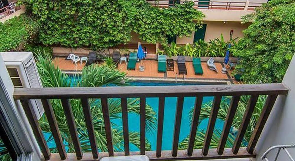 Sutus Court 4 Pattaya Exterior foto